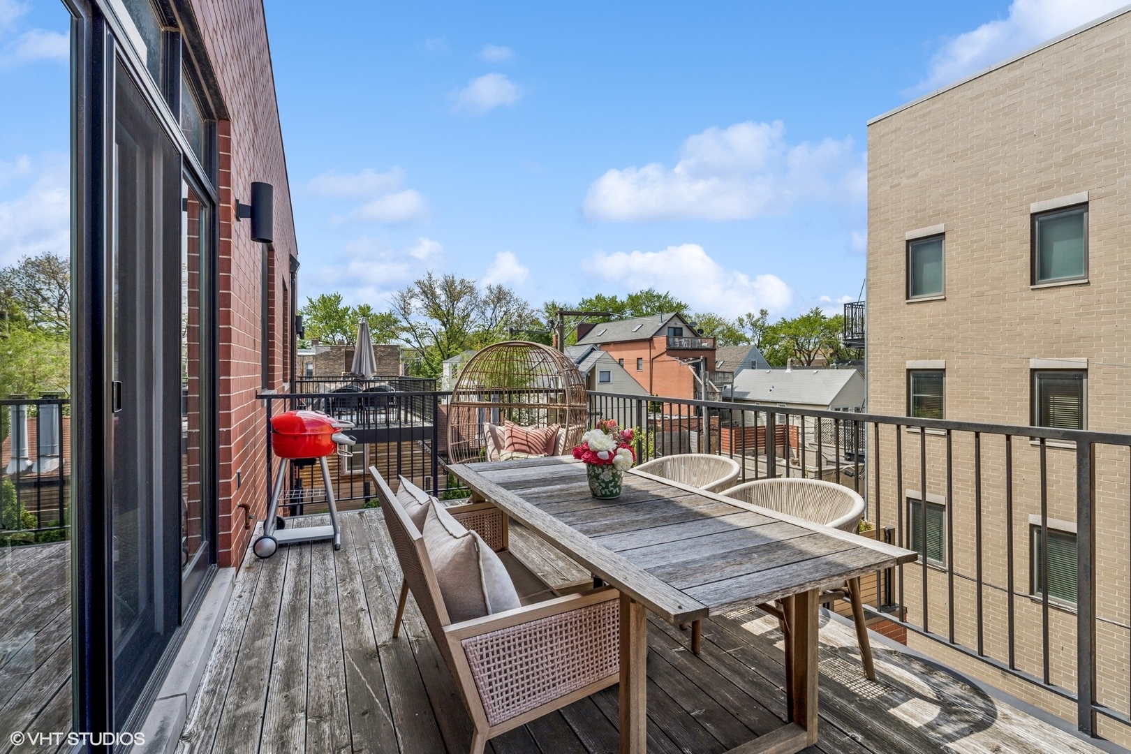 3154 N Southport Avenue Unit: 304