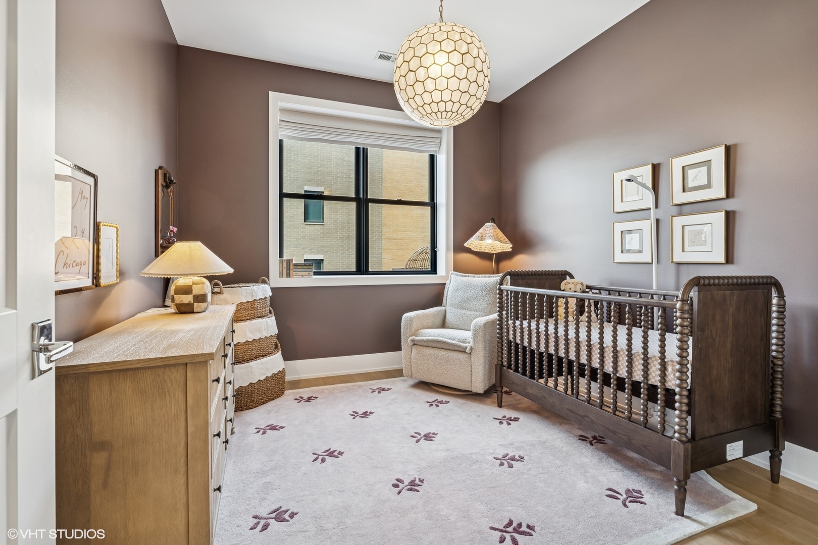 3154 N Southport Avenue Unit: 304