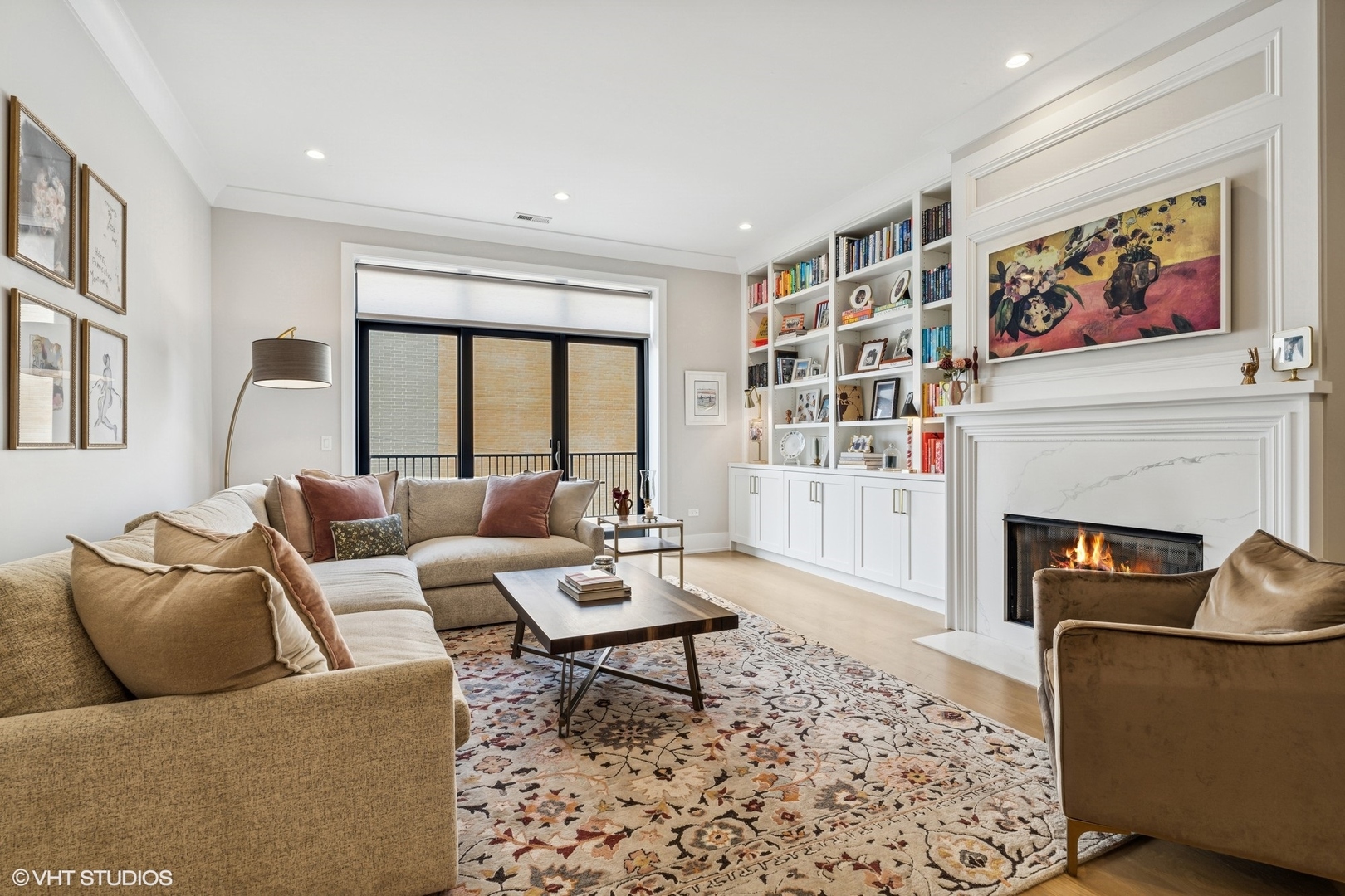 3154 N Southport Avenue Unit: 304