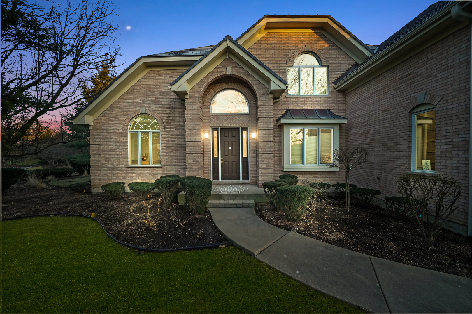 9127 W FALLING WATERS Drive