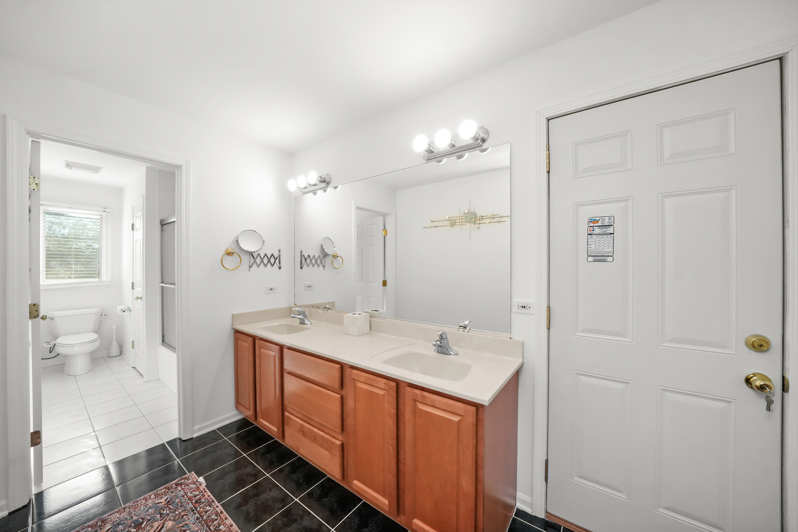 9127 W FALLING WATERS Drive
