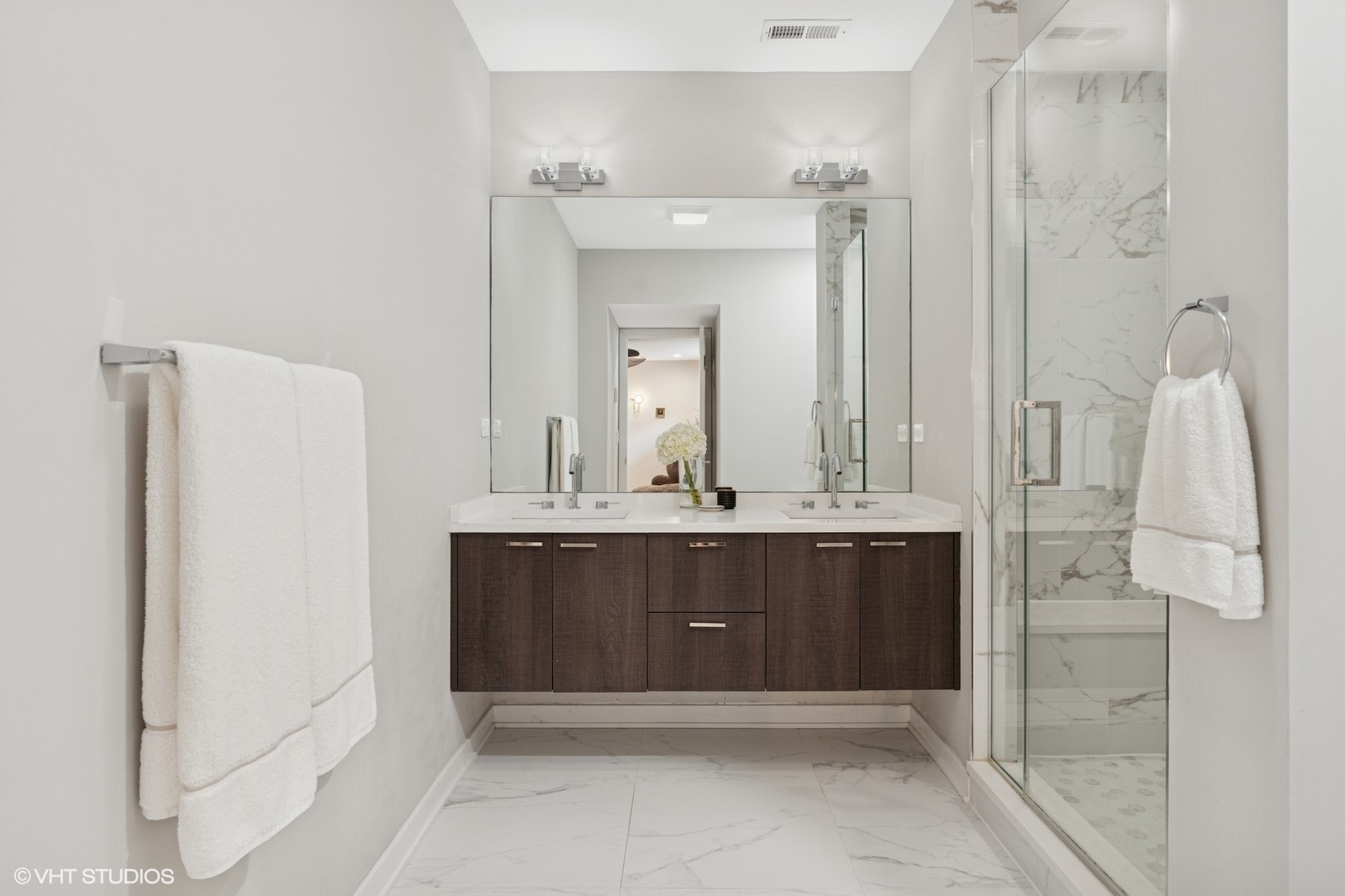 921 N Hoyne Avenue Unit: 1