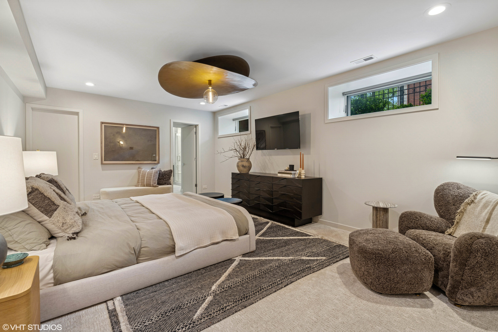 921 N Hoyne Avenue Unit: 1