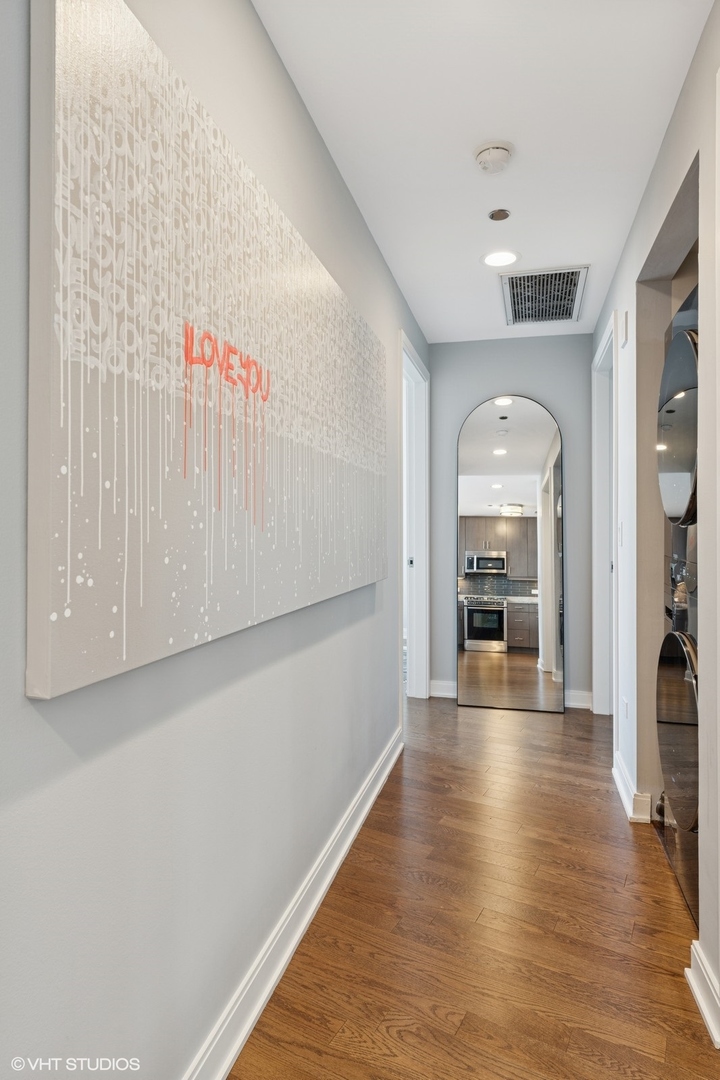 60 E Monroe Street Unit: 3308