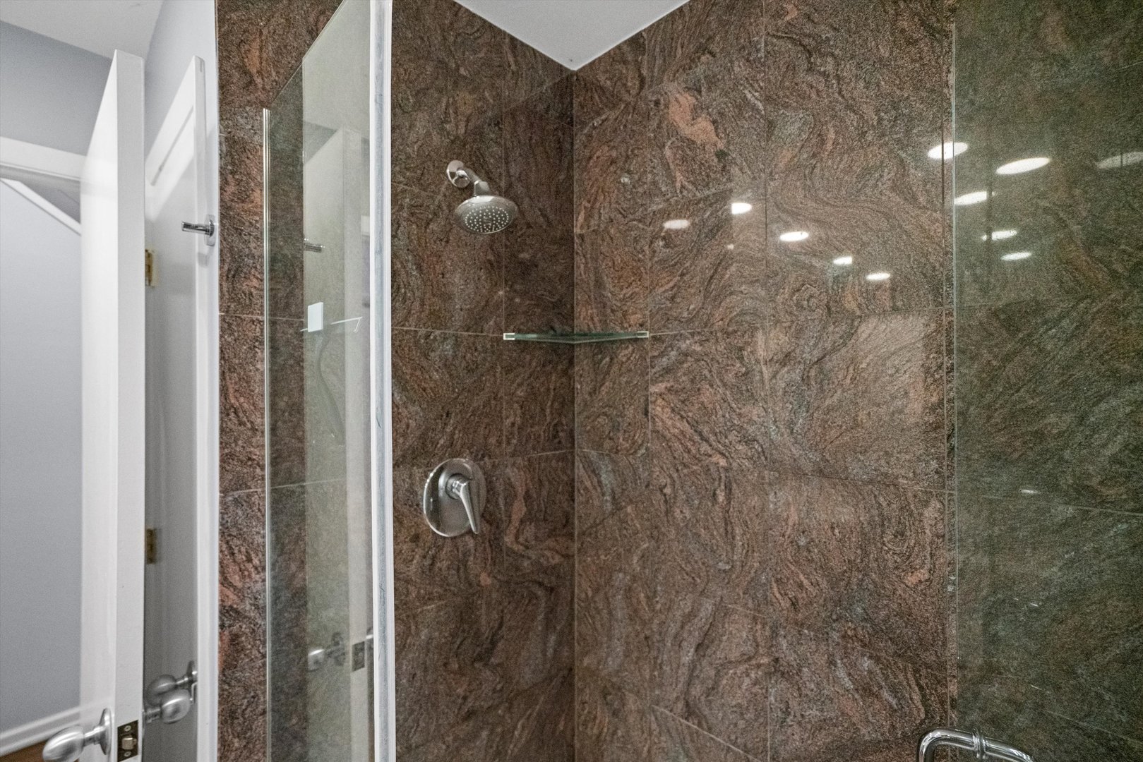 171 W Goethe Street Unit: B