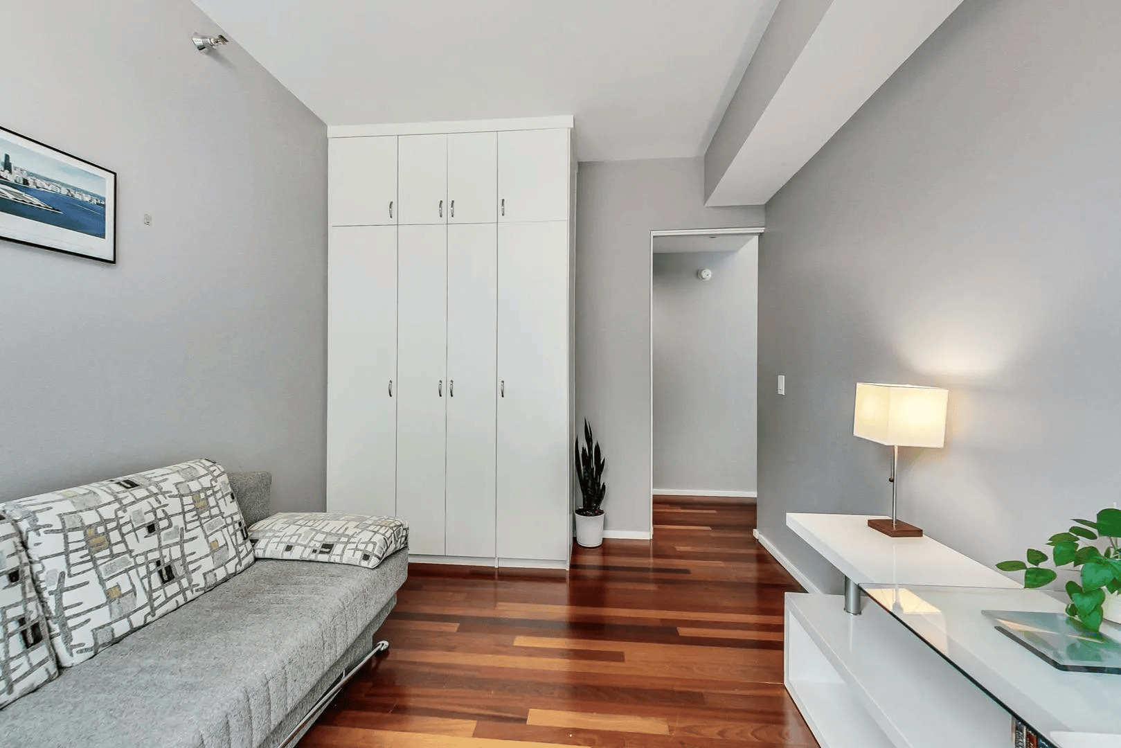 550 N Saint Clair Street Unit: 1408