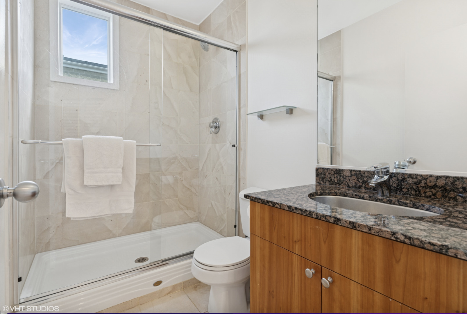 900 N Wood Street Unit: 3N