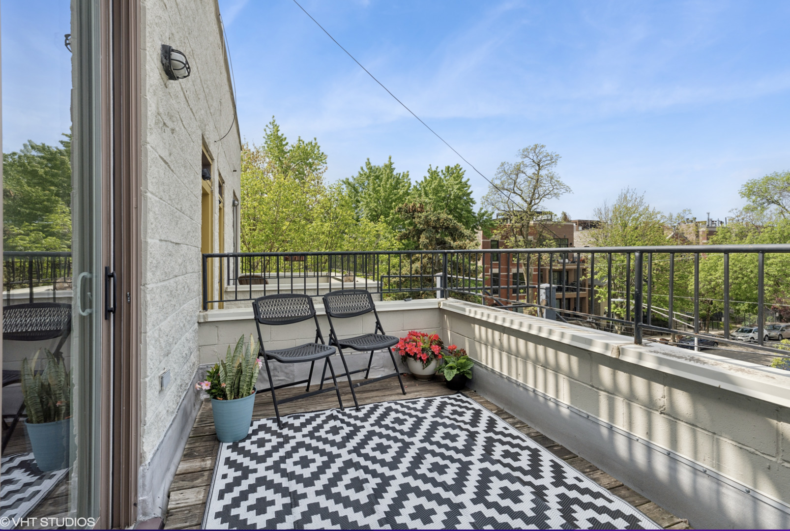 900 N Wood Street Unit: 3N