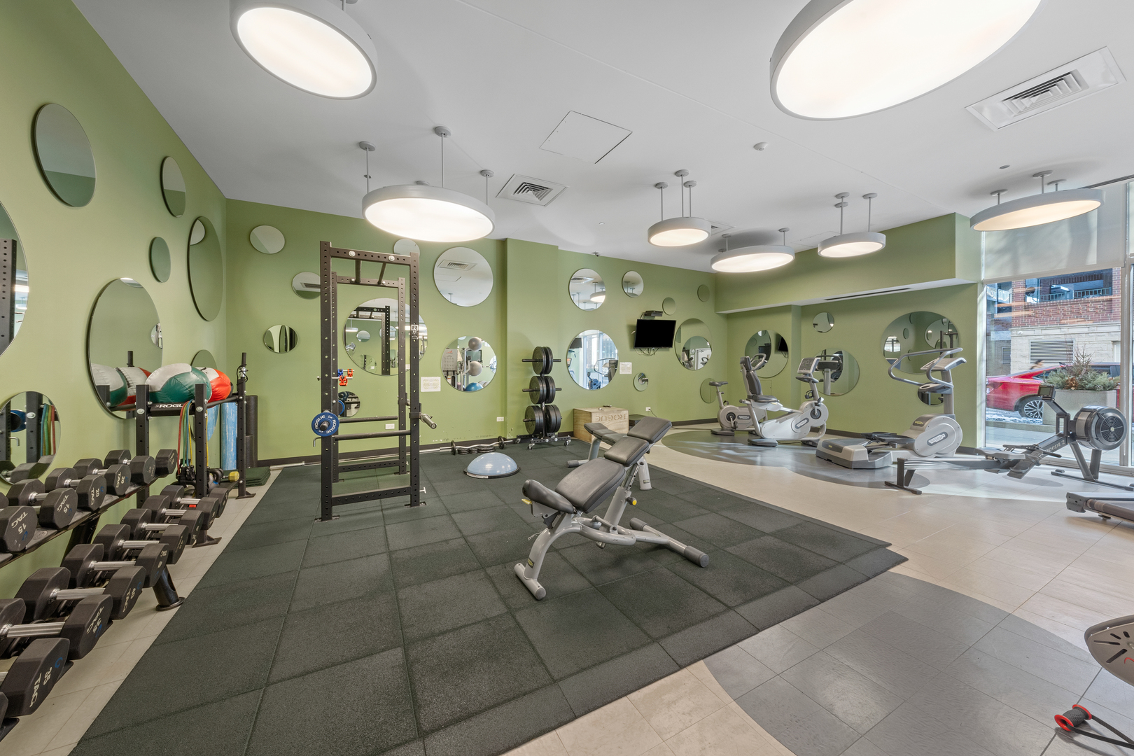 125 S GREEN Street Unit: 1006A