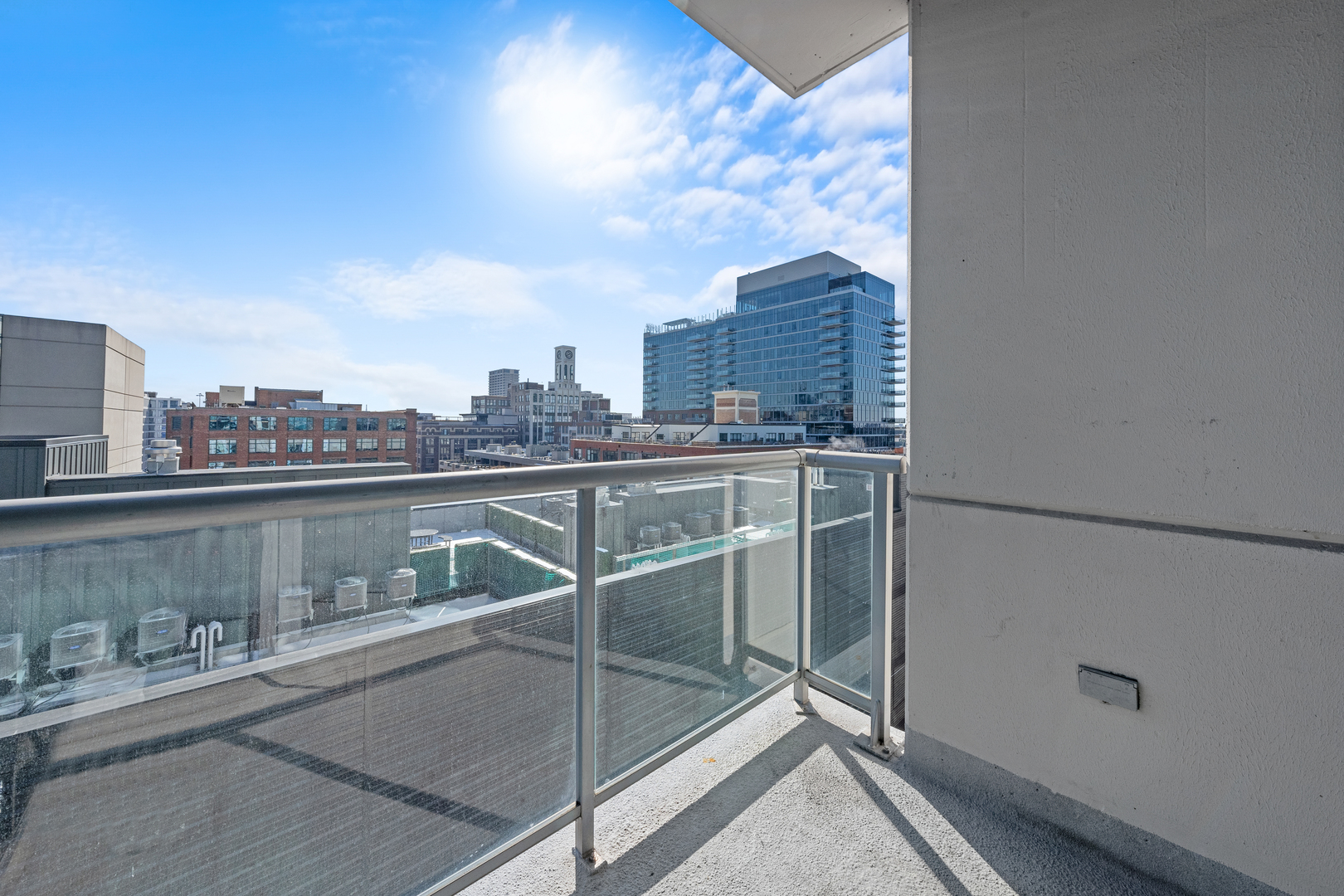125 S GREEN Street Unit: 1006A