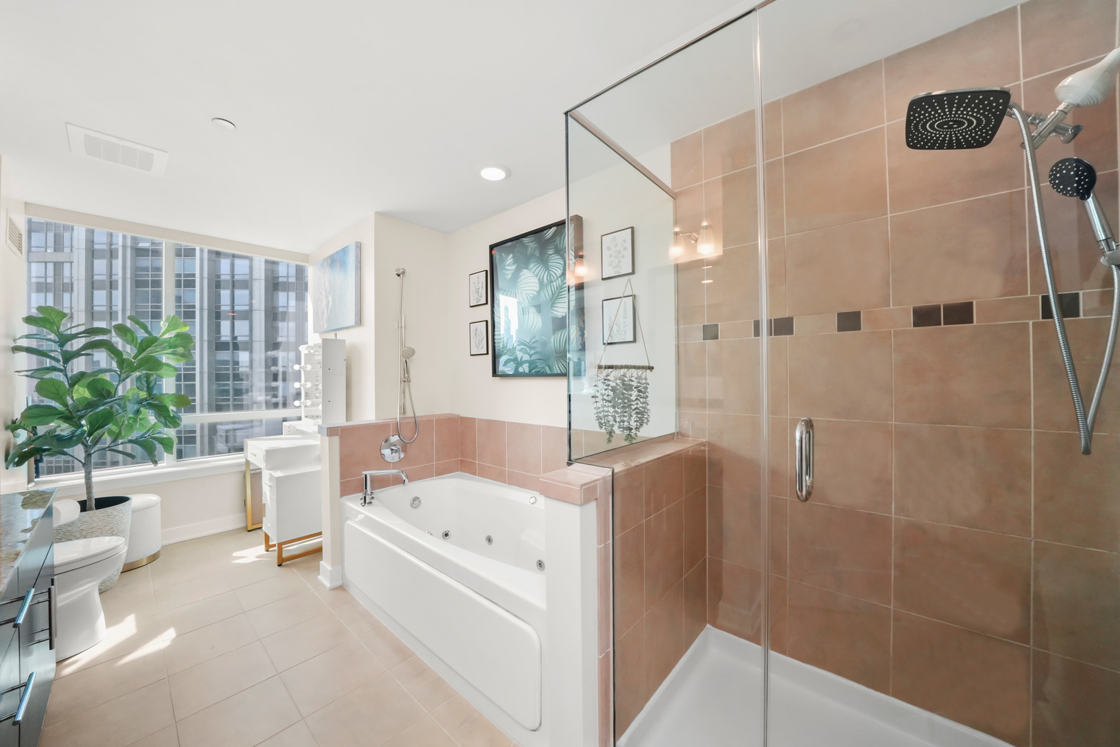 505 N Mcclurg Court Unit: 4505