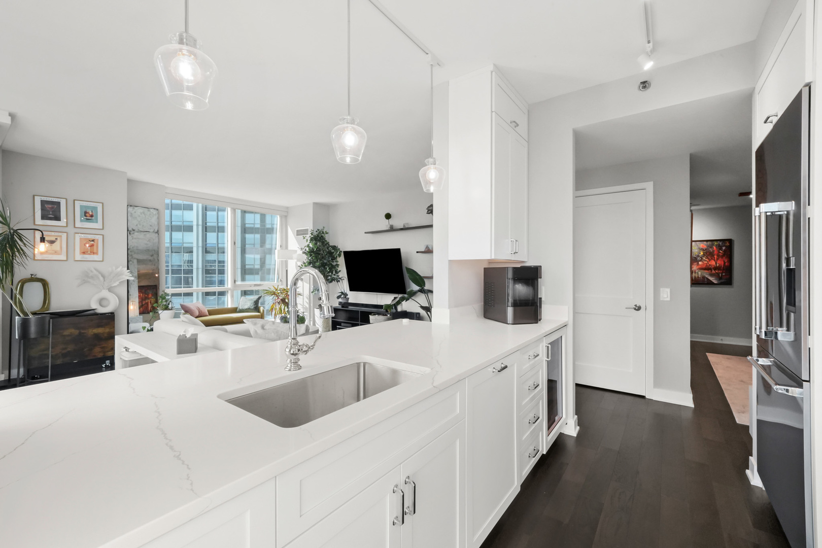 505 N Mcclurg Court Unit: 4505