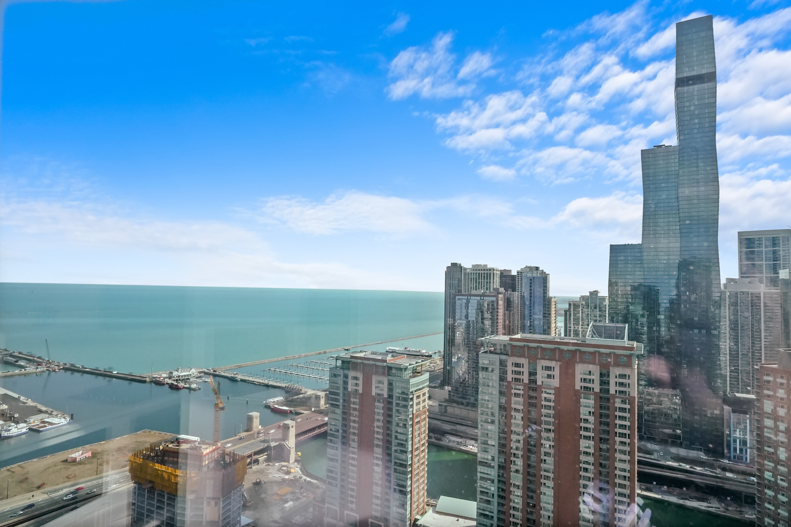 505 N Mcclurg Court Unit: 4505