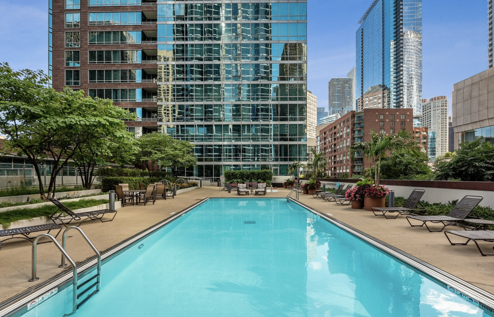 505 N Mcclurg Court Unit: 4505