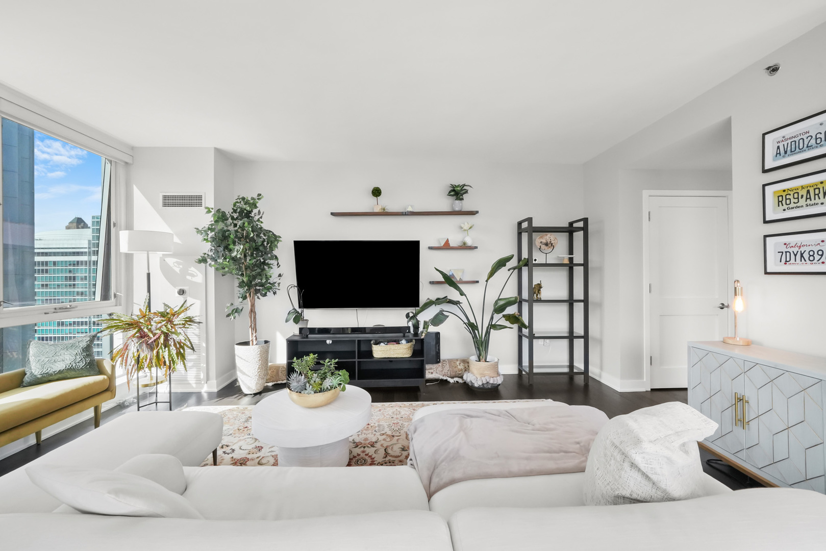 505 N Mcclurg Court Unit: 4505
