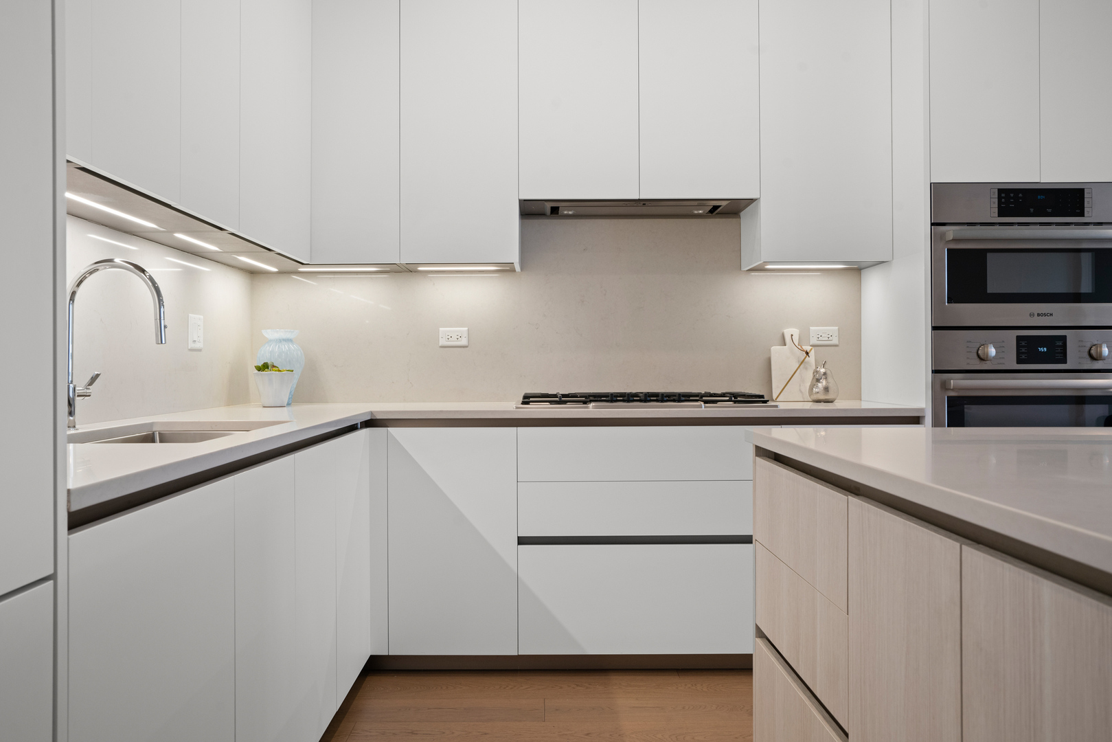 313 S Racine Avenue Unit: 4B