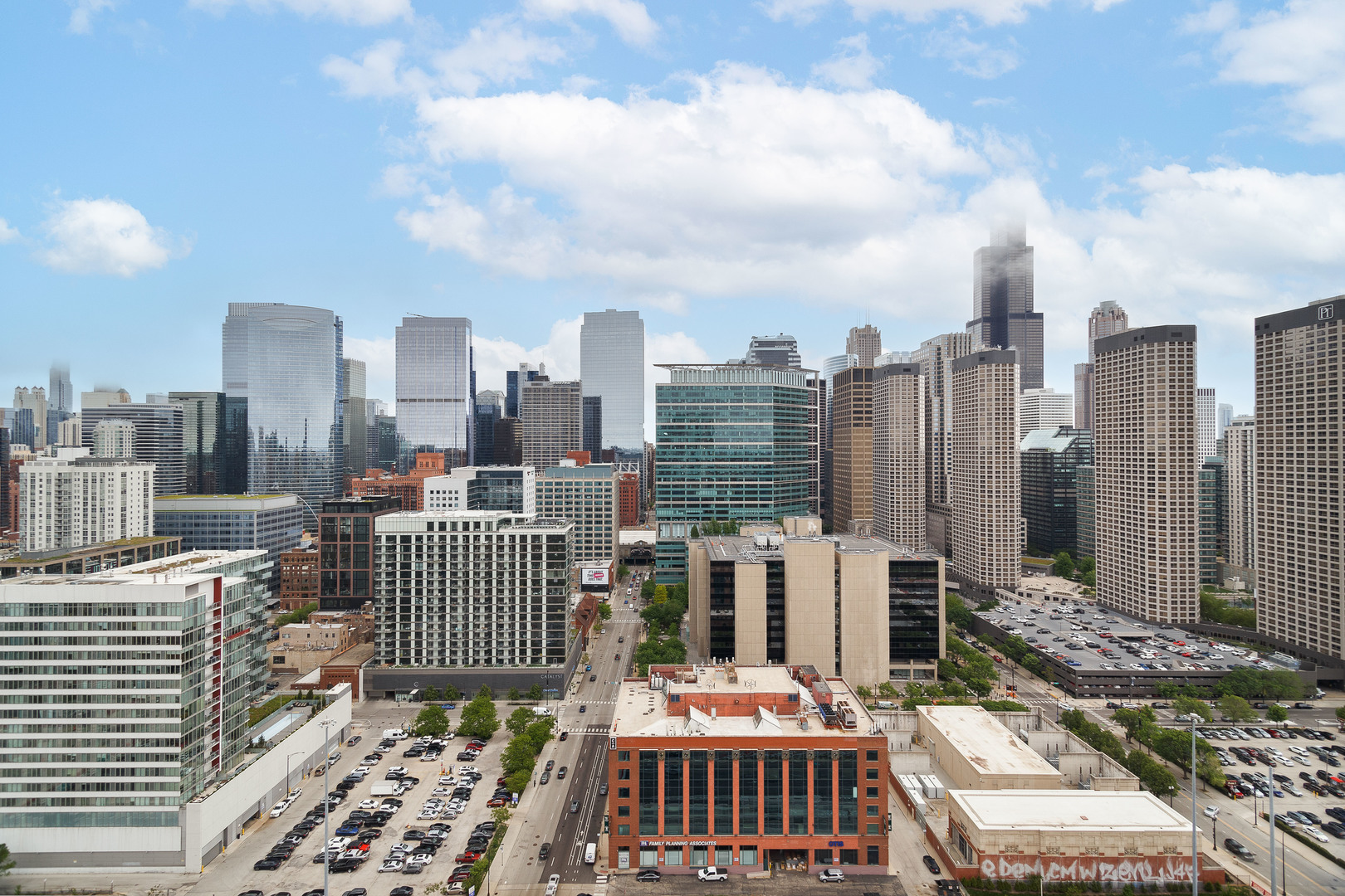 737 W WASHINGTON Boulevard Unit: 2702