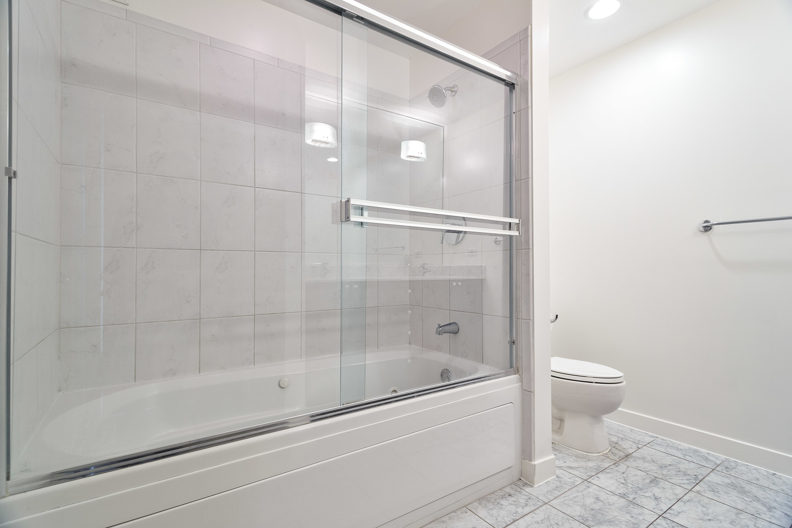 737 W WASHINGTON Boulevard Unit: 2702