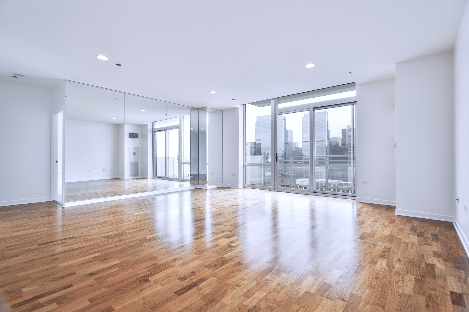 737 W WASHINGTON Boulevard Unit: 2702