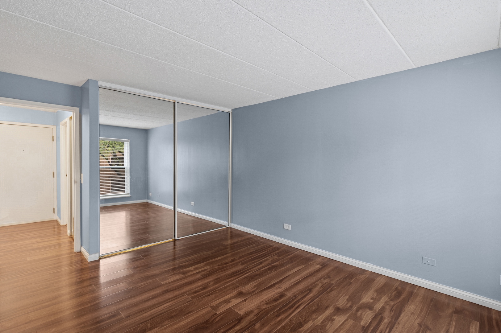 711 W GORDON Terrace Unit: 117