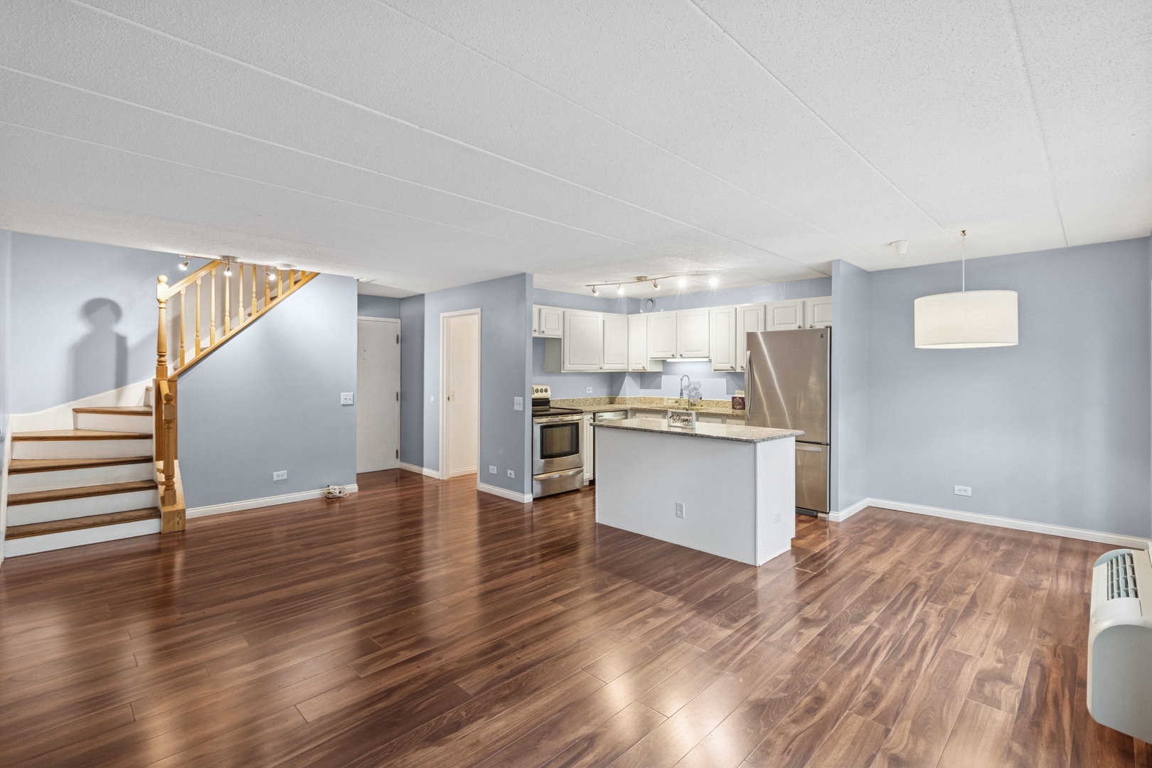 711 W GORDON Terrace Unit: 117