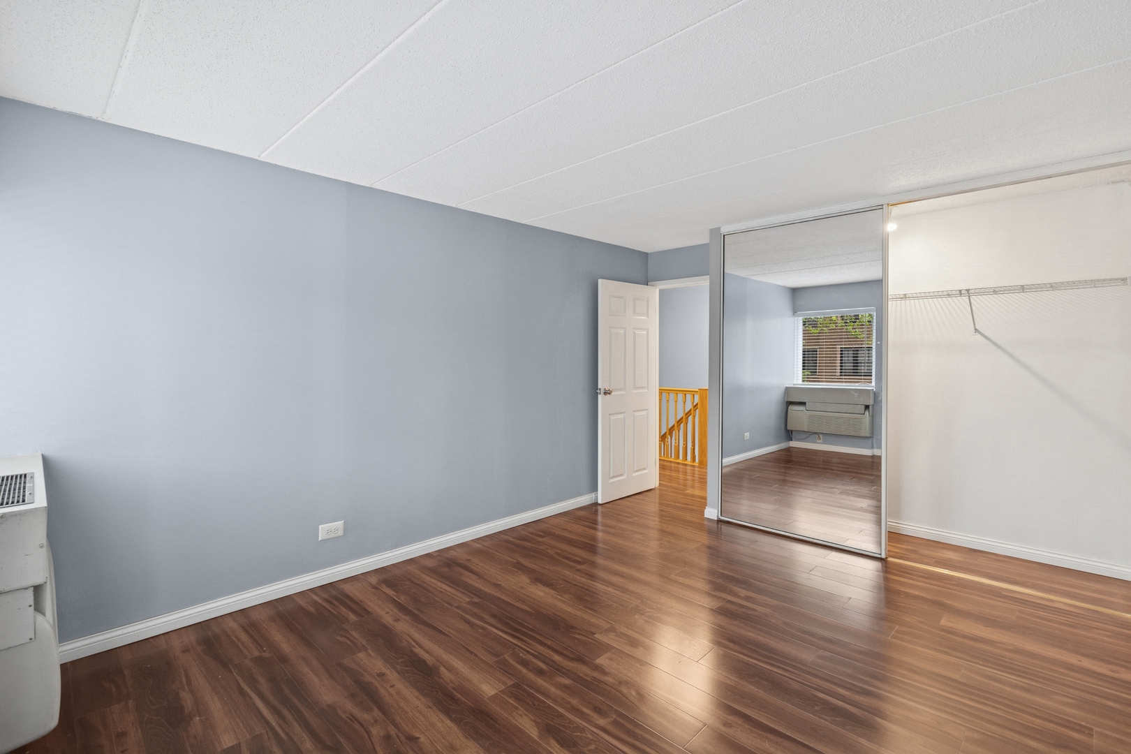 711 W GORDON Terrace Unit: 117