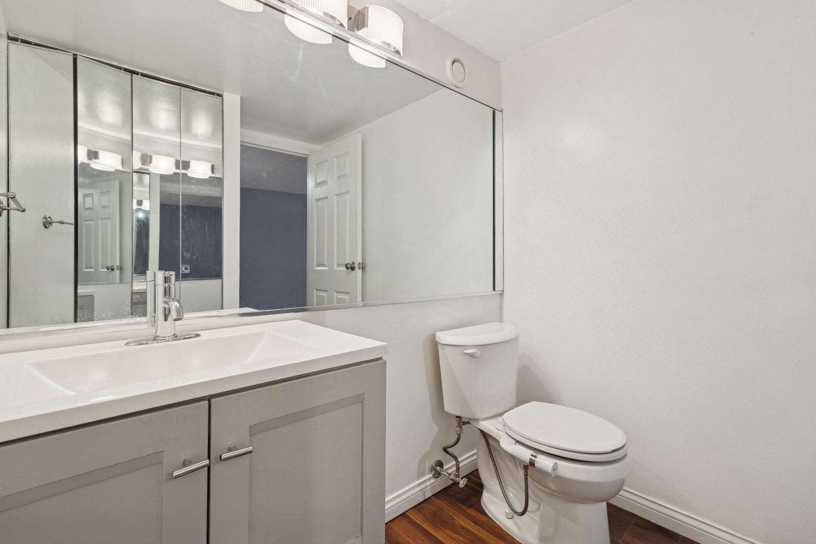 711 W GORDON Terrace Unit: 117