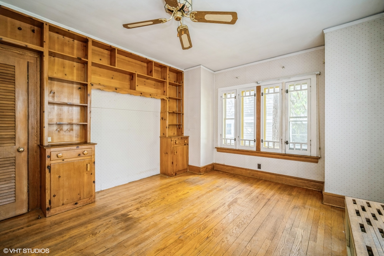 200 E Fremont Avenue