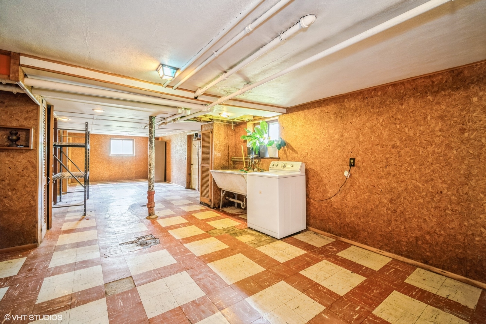 200 E Fremont Avenue