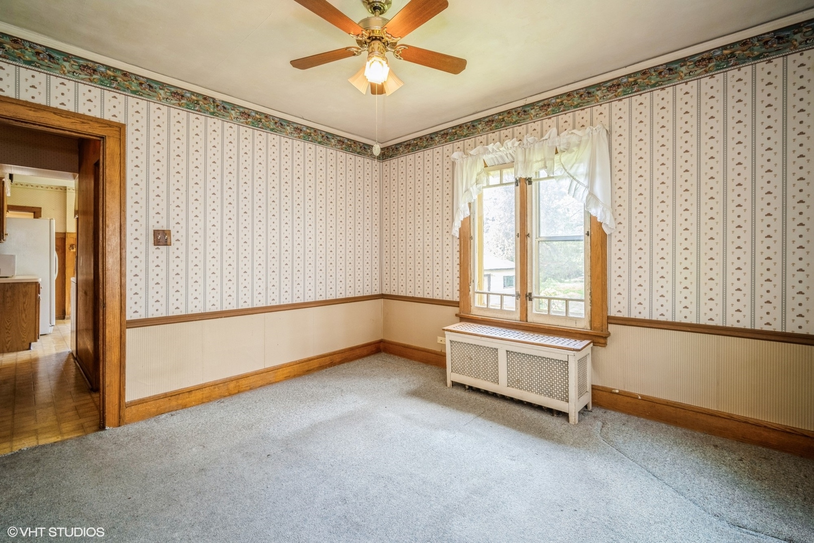 200 E Fremont Avenue