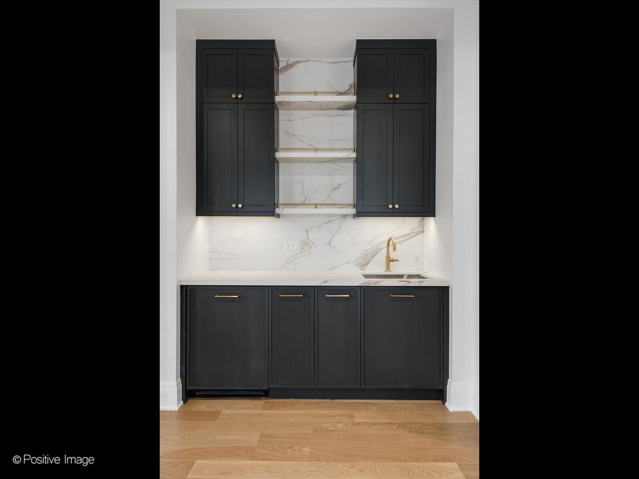 2832 N Racine Avenue Unit: 1W