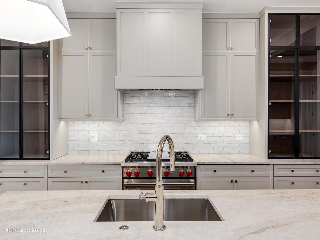 2832 N Racine Avenue Unit: 1W