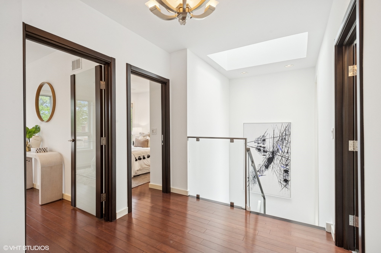 3635 N PAULINA Street