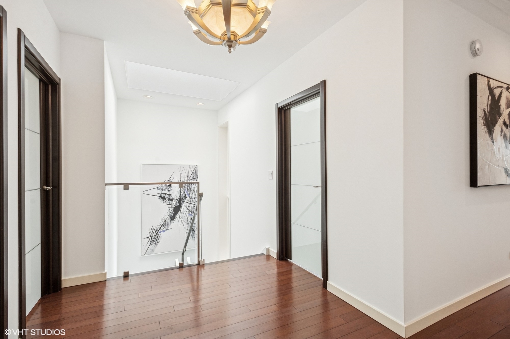 3635 N PAULINA Street