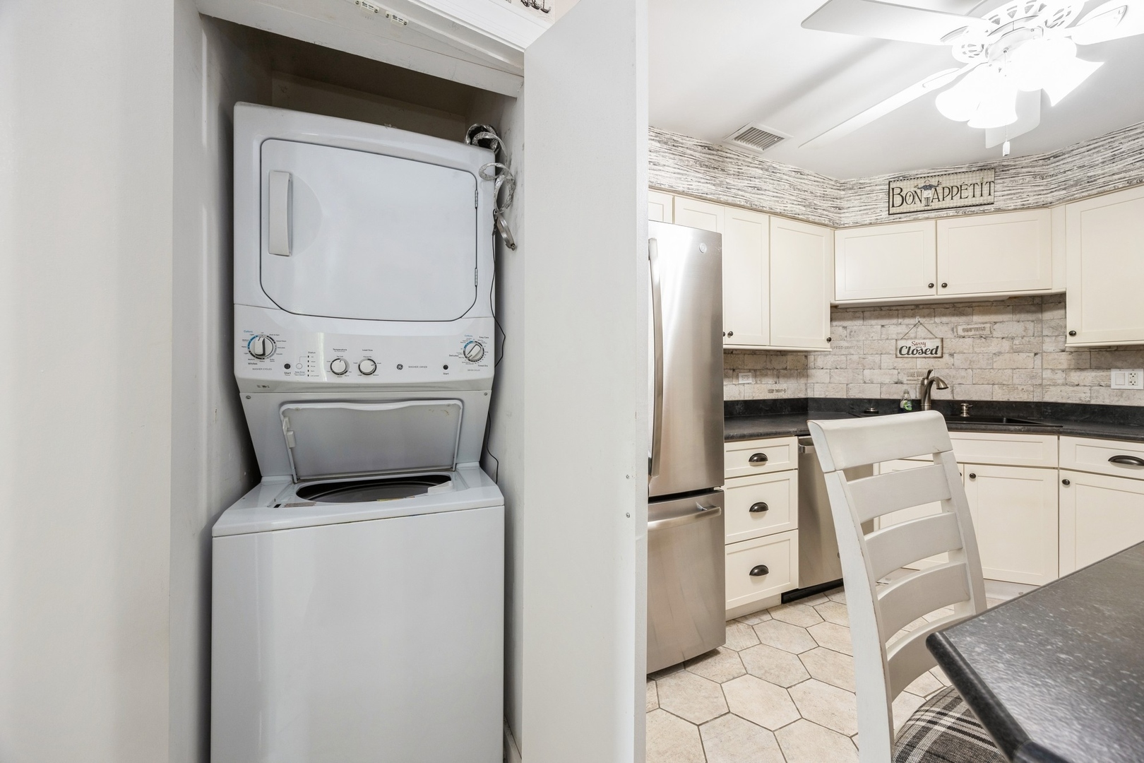 111 Acacia Drive Unit: 103