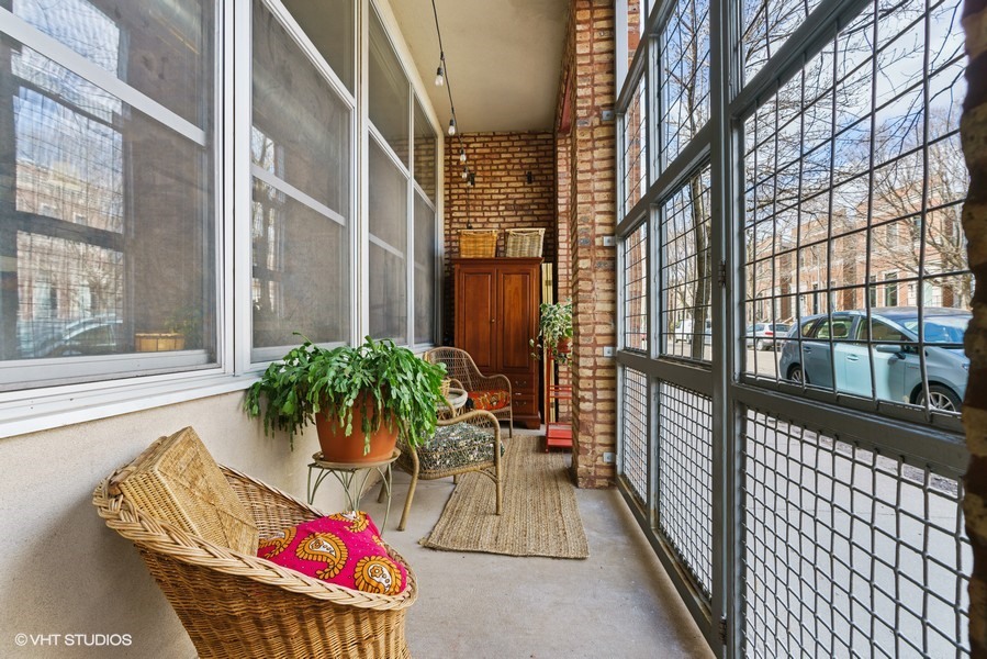 2111 W Churchill Street Unit: 101