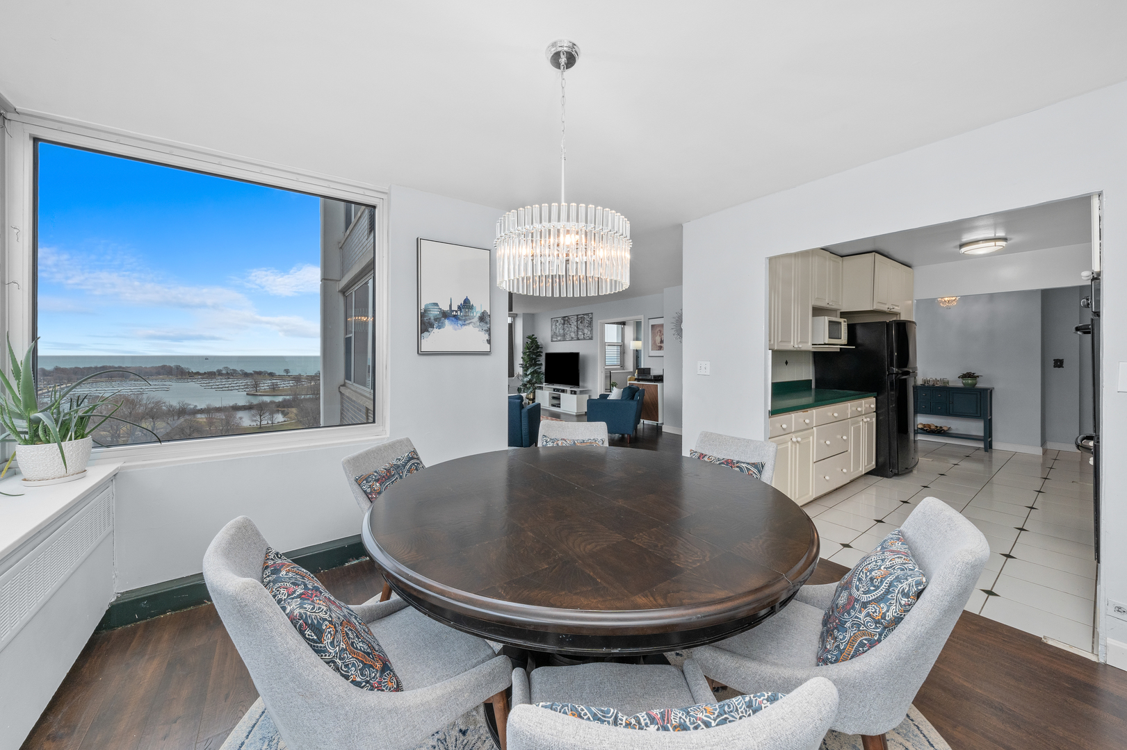 4250 N Marine Drive Unit: 1622