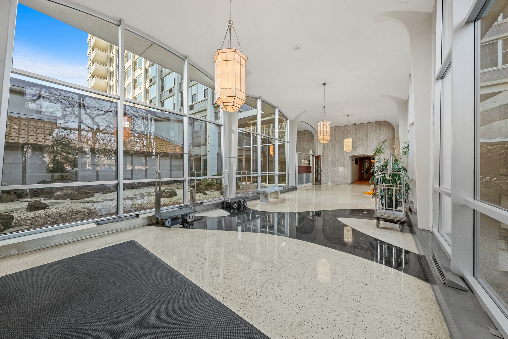 4250 N Marine Drive Unit: 1622