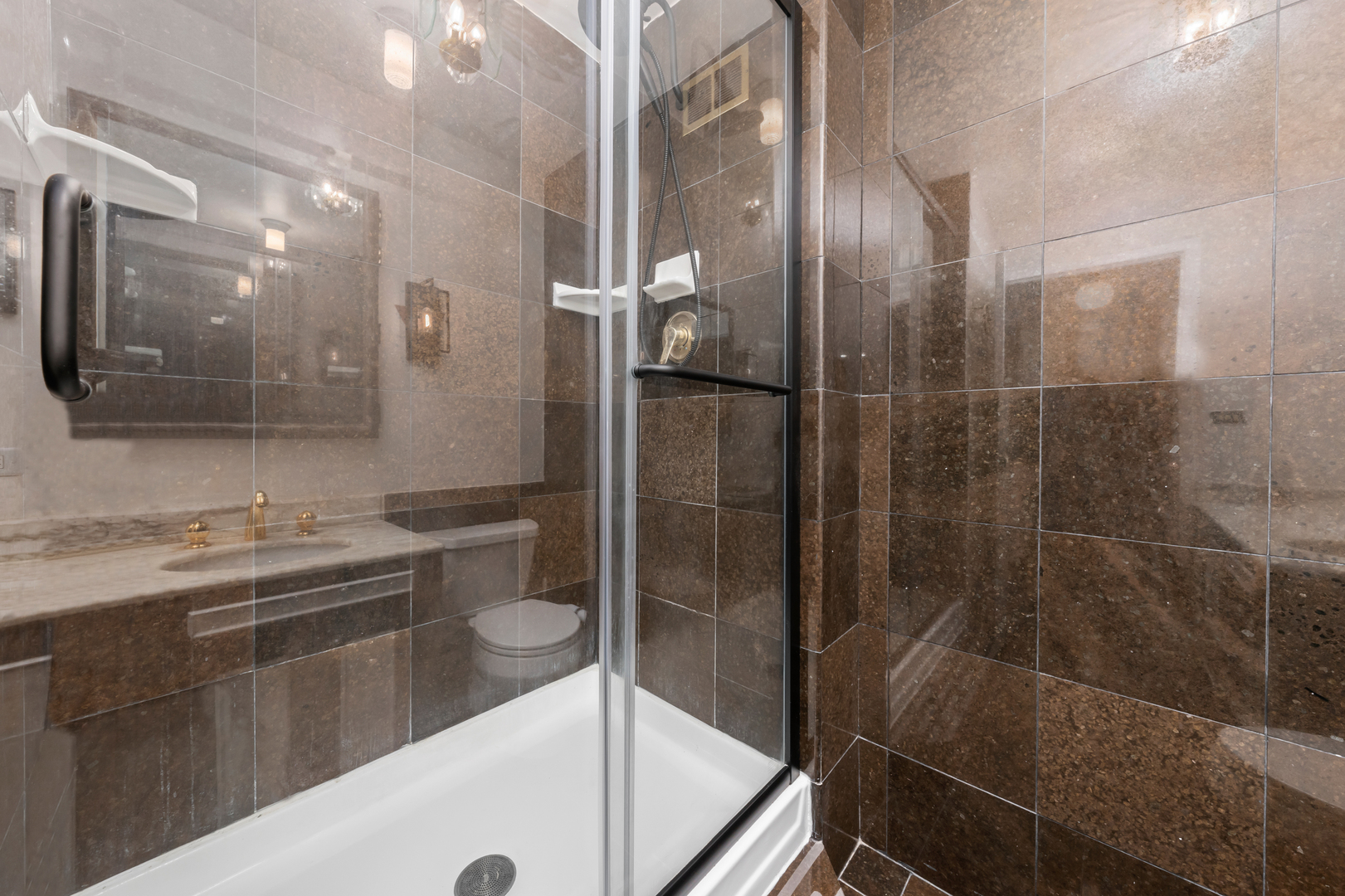 4250 N Marine Drive Unit: 1622