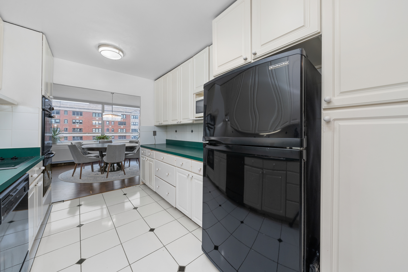 4250 N Marine Drive Unit: 1622