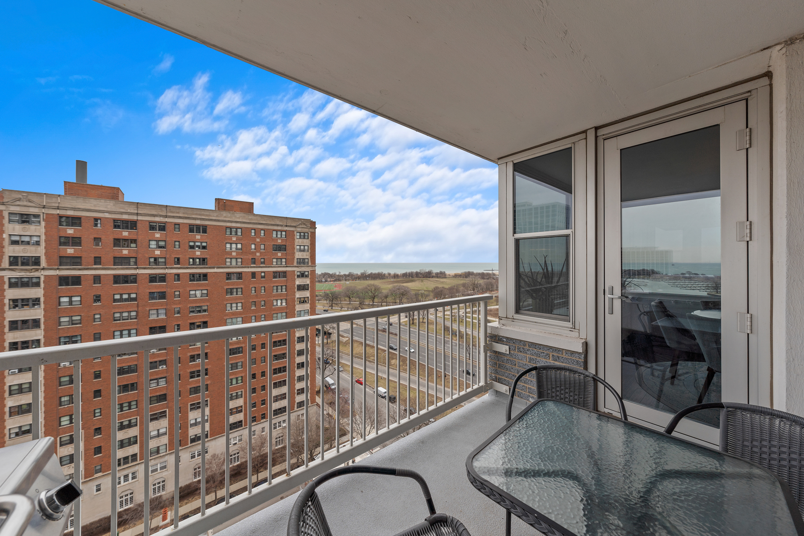4250 N Marine Drive Unit: 1622