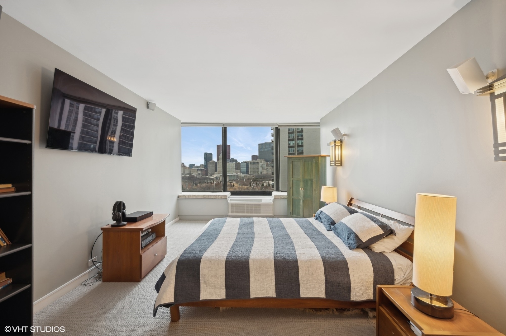 155 N Harbor Drive Unit: 1103