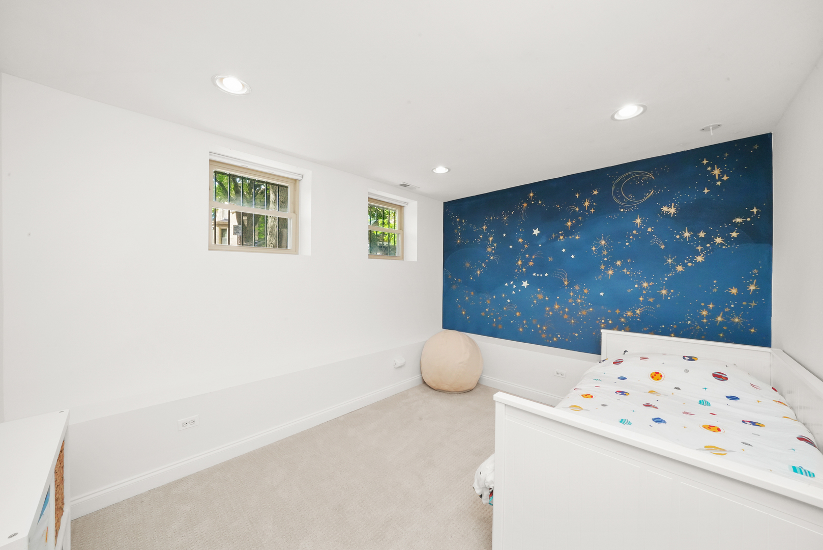 3406 W MEDILL Avenue Unit: 1