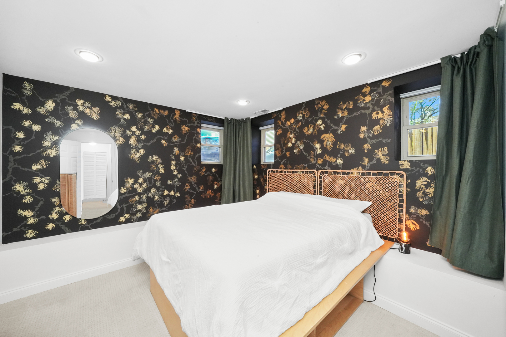 3406 W MEDILL Avenue Unit: 1