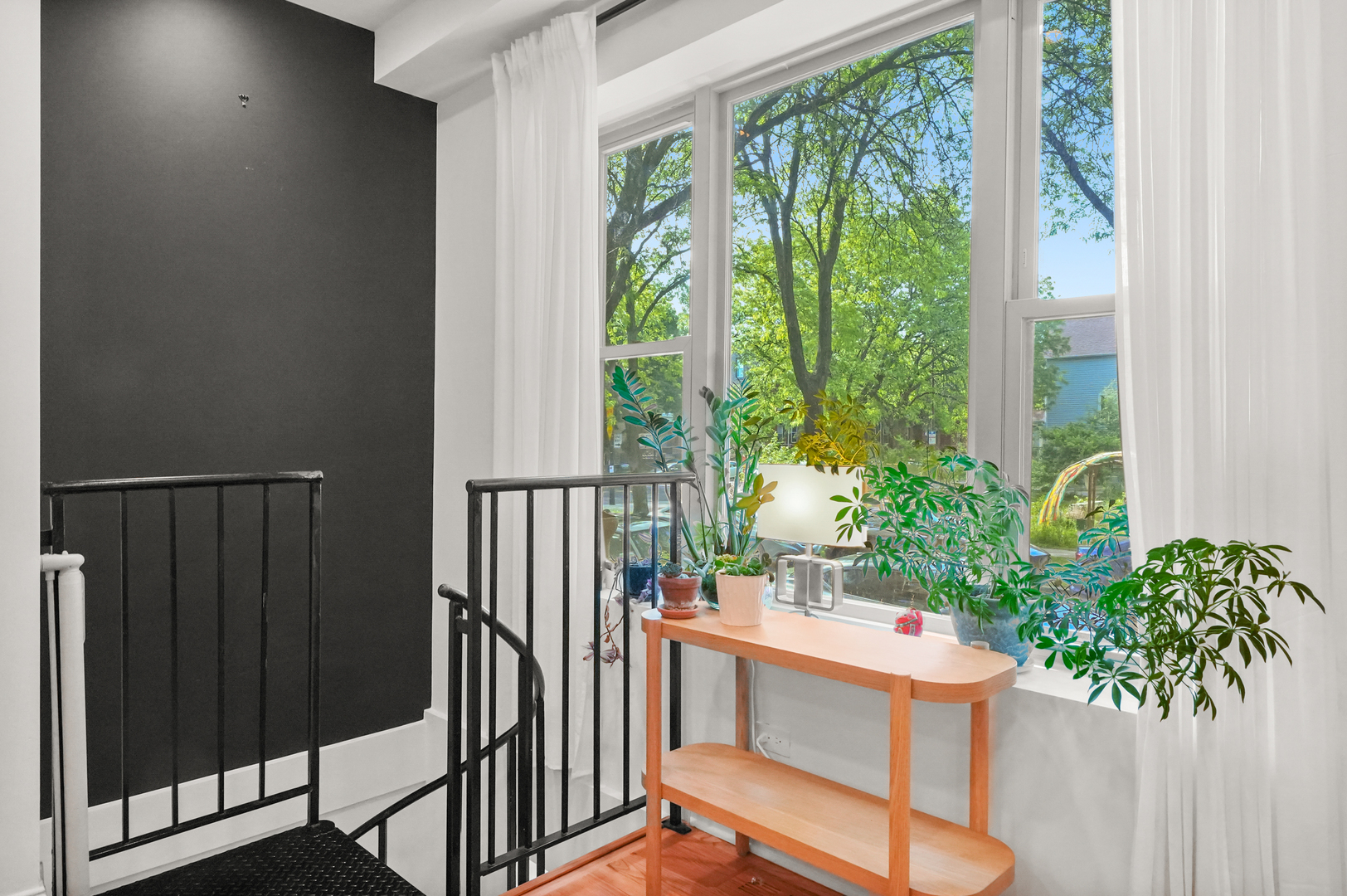 3406 W MEDILL Avenue Unit: 1
