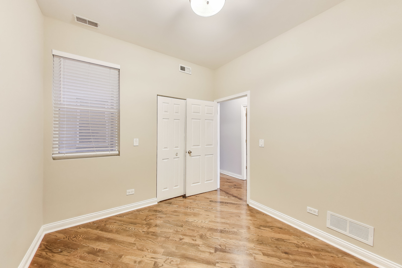 2812 W CHICAGO Avenue Unit: 2