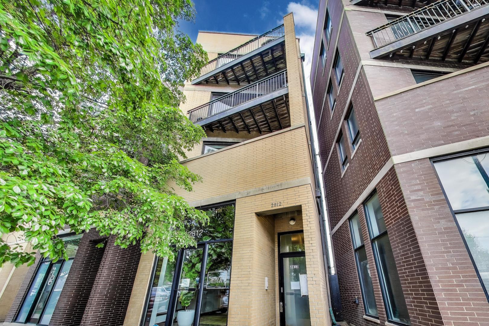 2812 W CHICAGO Avenue Unit: 2