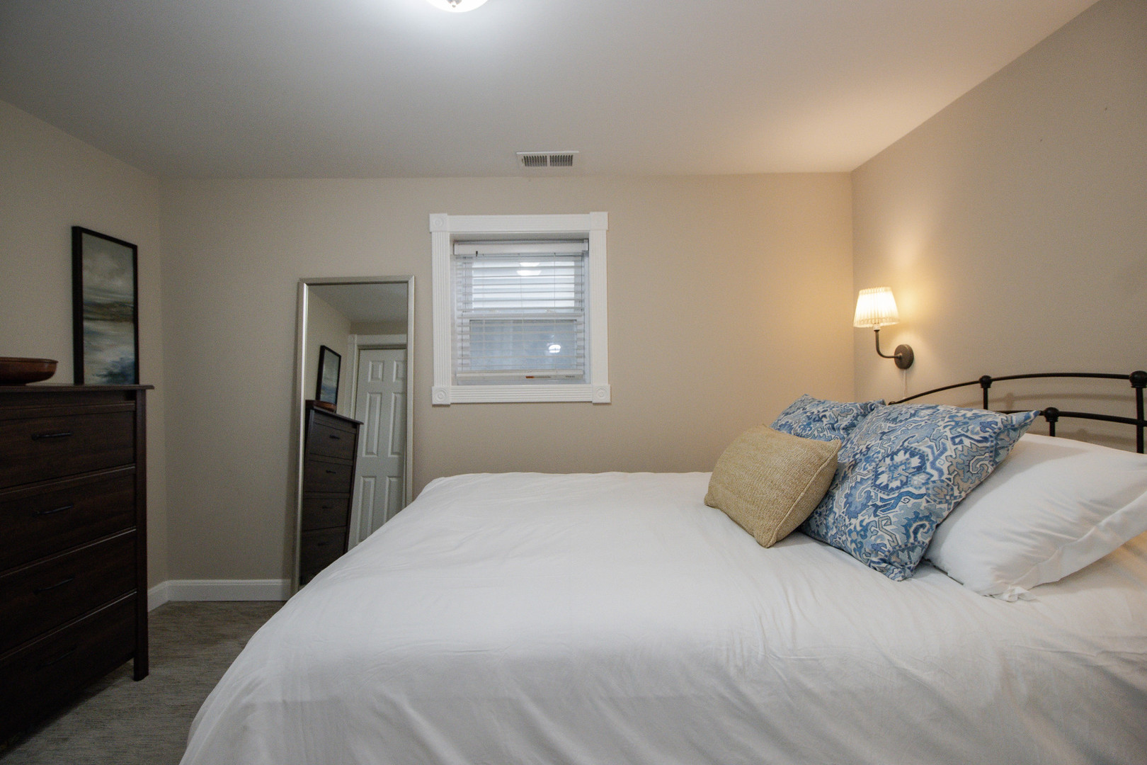 3645 W Wrightwood Avenue