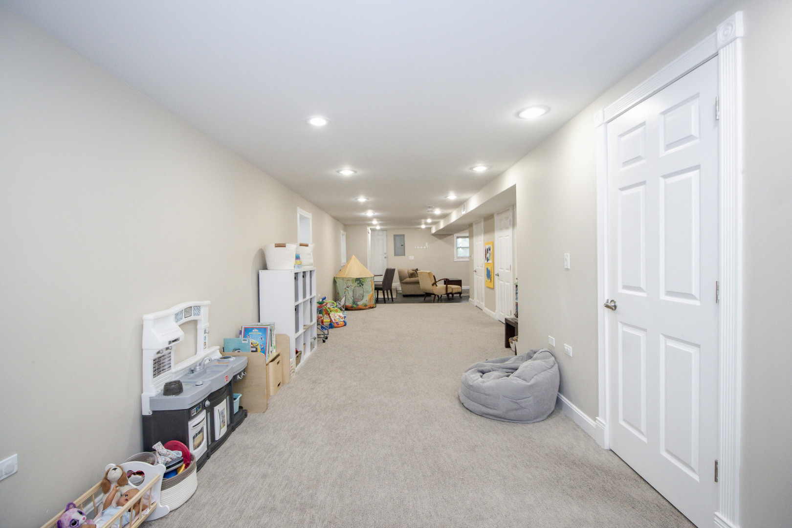 3645 W Wrightwood Avenue