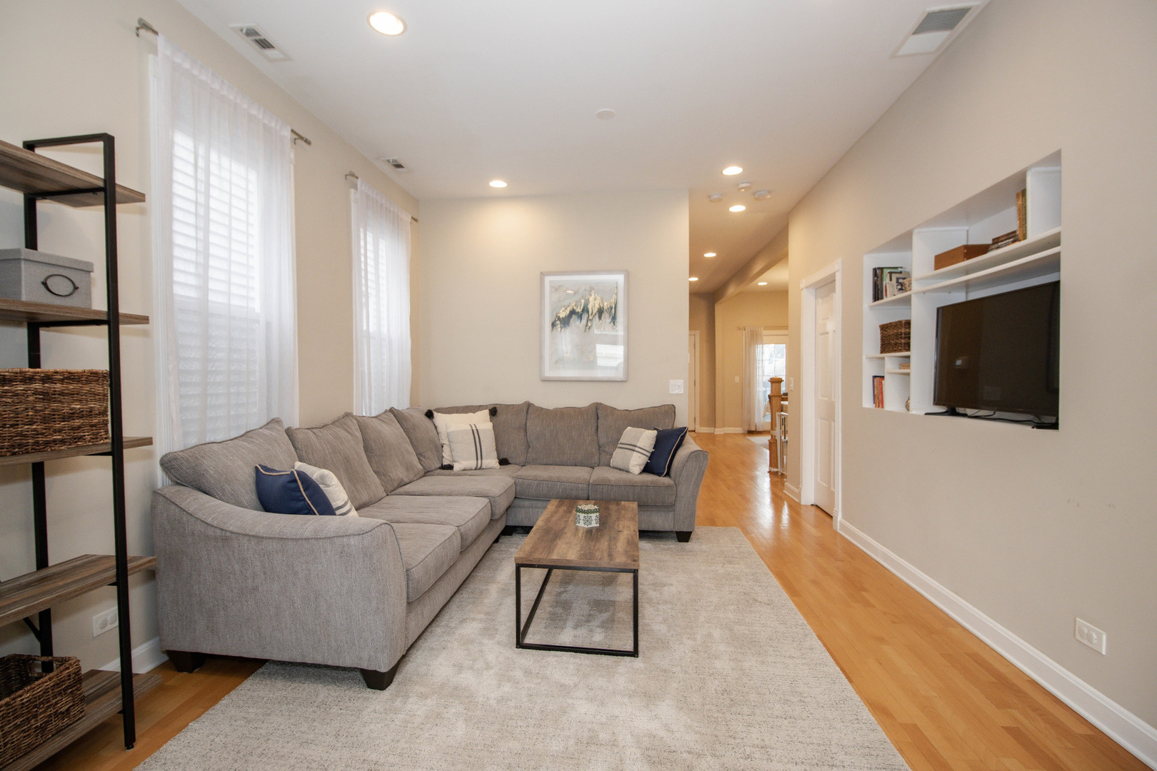 3645 W Wrightwood Avenue